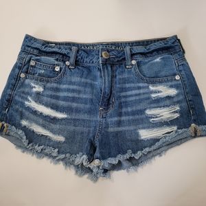 American Eagle Size 4 Tomgirl Shorty Distressed Jean Shorts